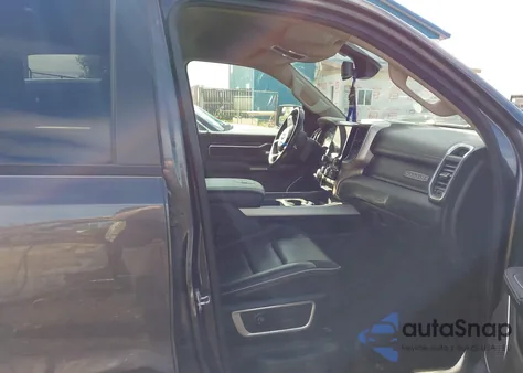 2020 Ram 1500 Laramie 4X4 5'7 Box из США, поврежденный, VIN 1C6SRFJT9LN233884